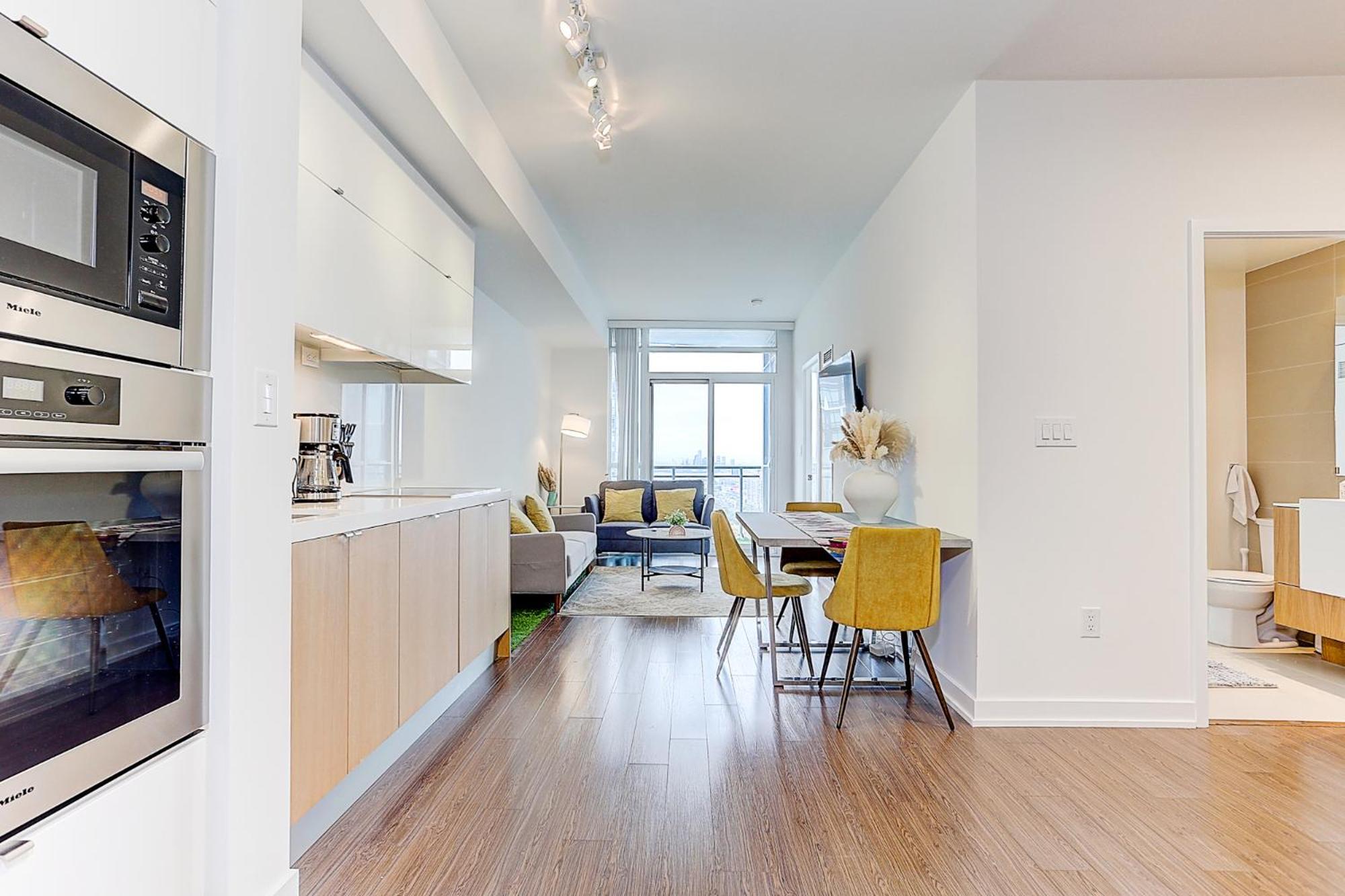 Lakeview Apartments Downtown Торонто Экстерьер фото